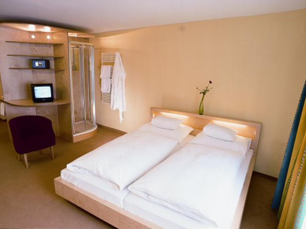 Unser Loisach Hotel Lermoos Szoba fotó